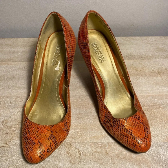 Kenneth Cole Reaction faux orange snakeskin size 8 wedge. “Side Street” line - Picture 3 of 8